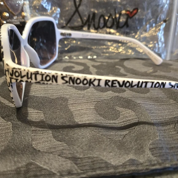 Brand New Snooki Sunglasses - Picture 4 of 4
